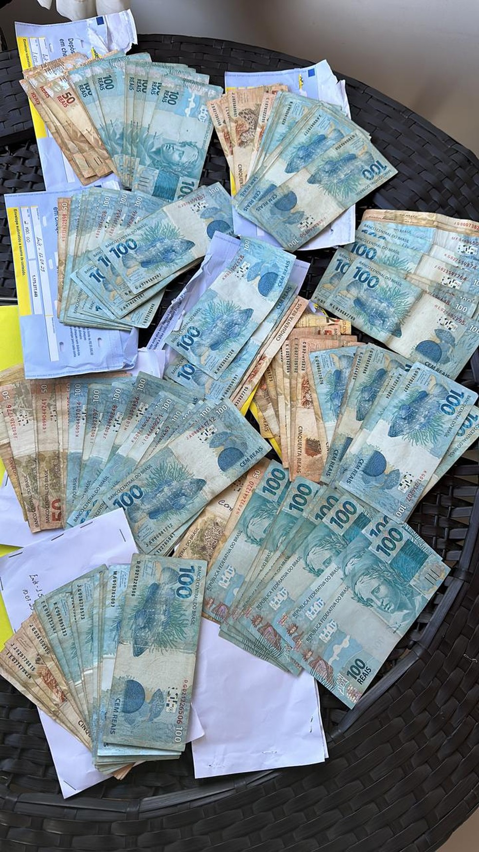 Dinheiro foi apreendido na operação Hidra, da Polícia Federal — Foto: Divulgação/Polícia Federal