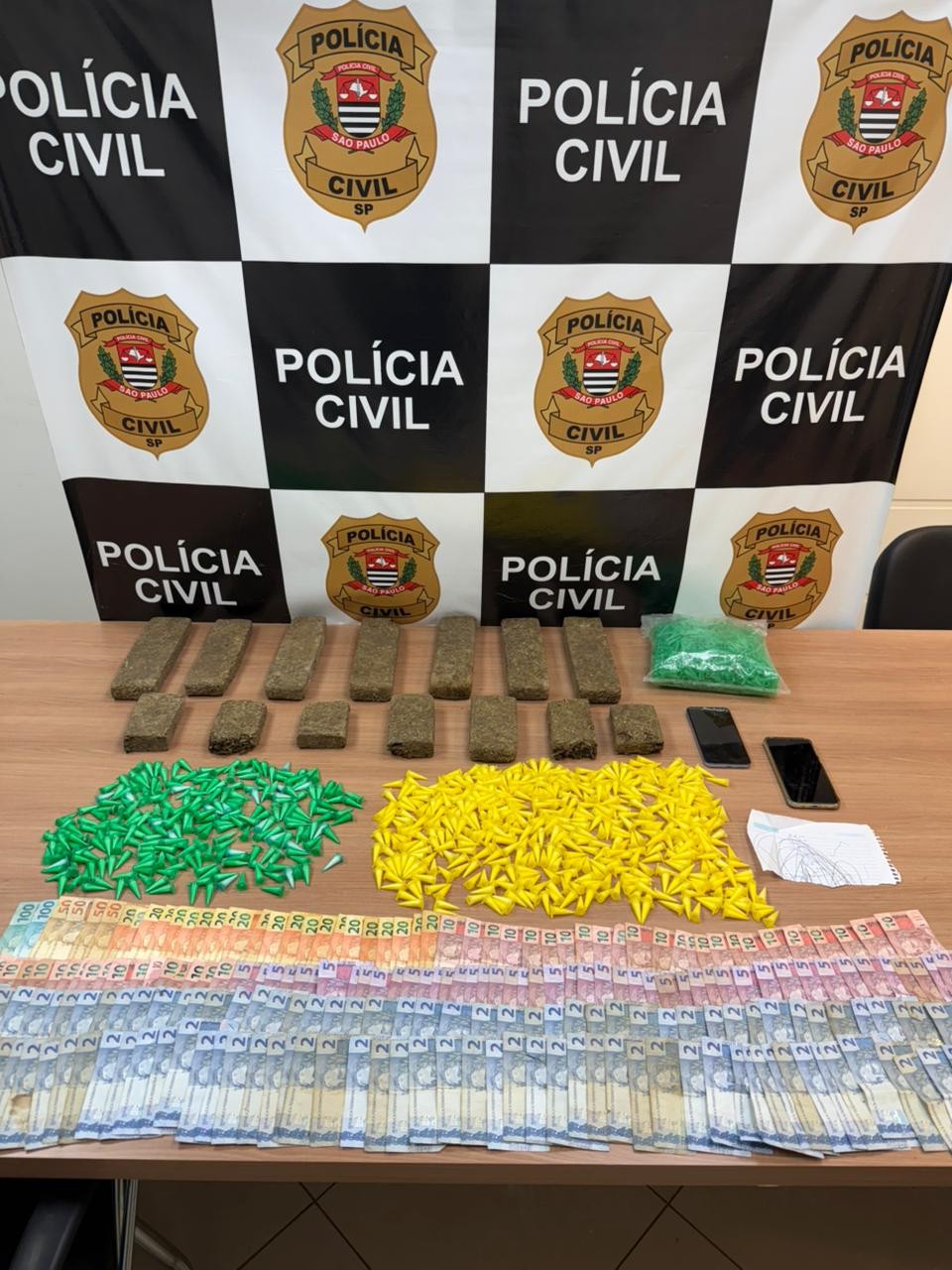Enfermeiro é preso suspeito de comandar ponto de tráfico de drogas em Piracicaba no contraturno do trabalho 
