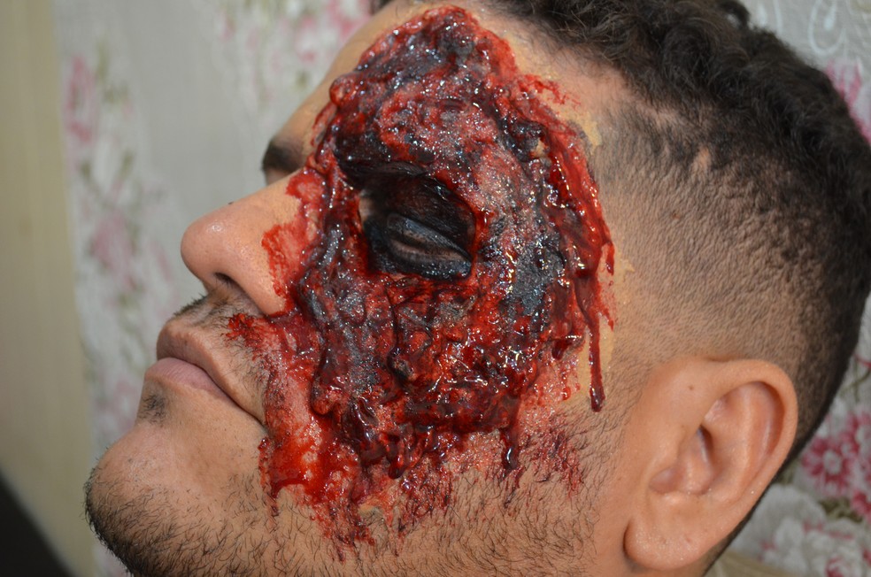 Doces ou travessuras; G1 te ensina passo-a-passo de maquiagem de zumbi para  o Halloween, Rondônia