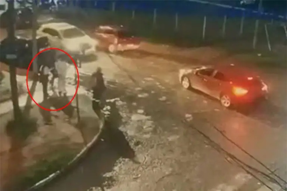 Última vez que as jovens mortas em Buenos Aires foram vistas em posto de gasolina — Foto: Reprodução