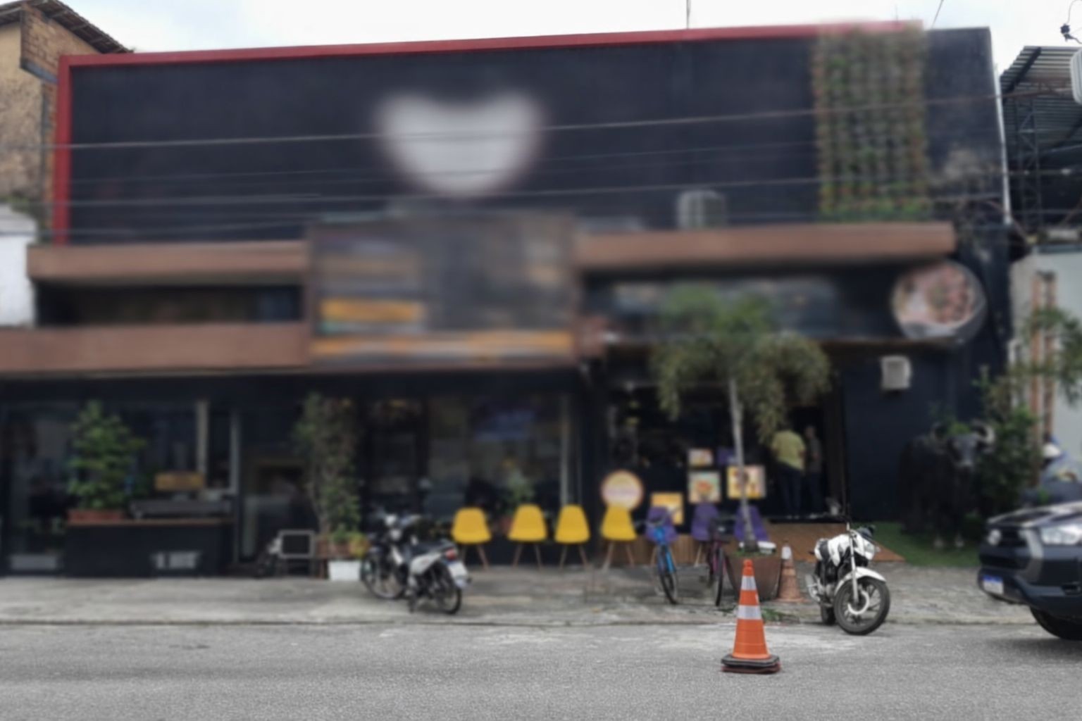 Restaurante e frigorífico são autuados por furto de energia elétrica em Belém