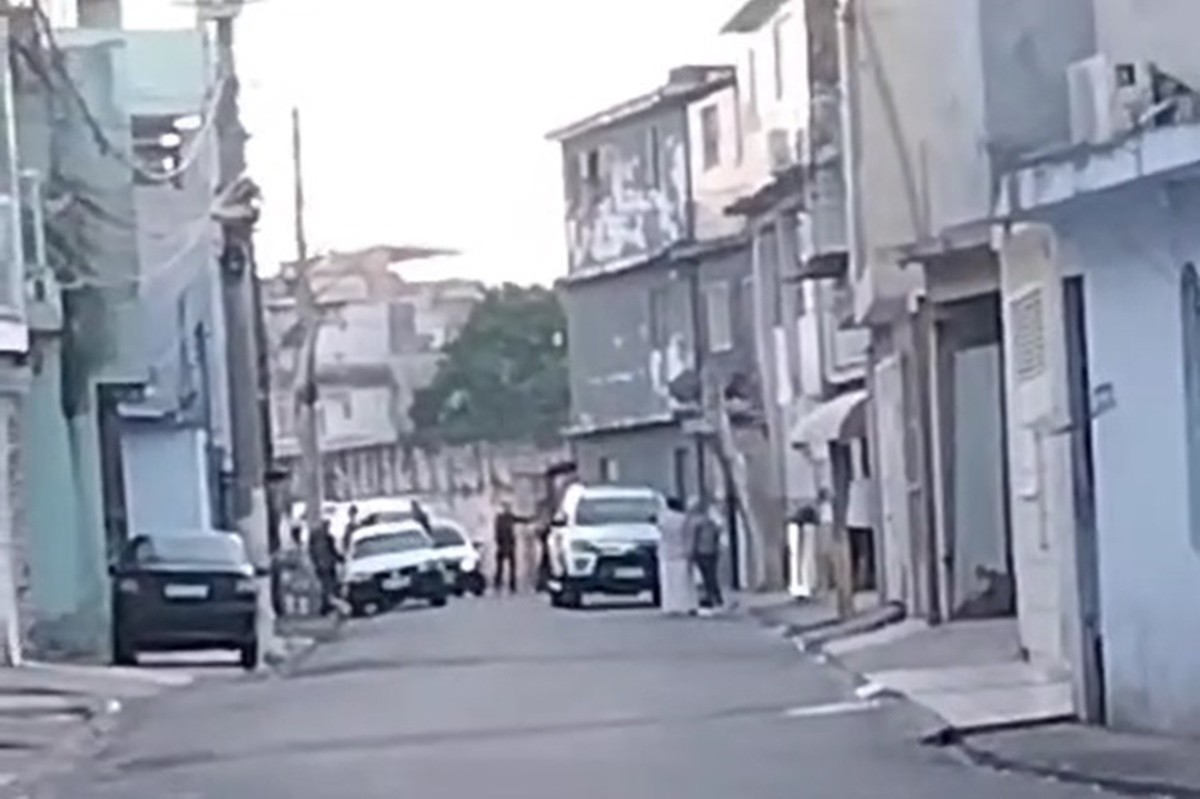 Trio suspeito de roubo é preso em Itaquaquecetuba 