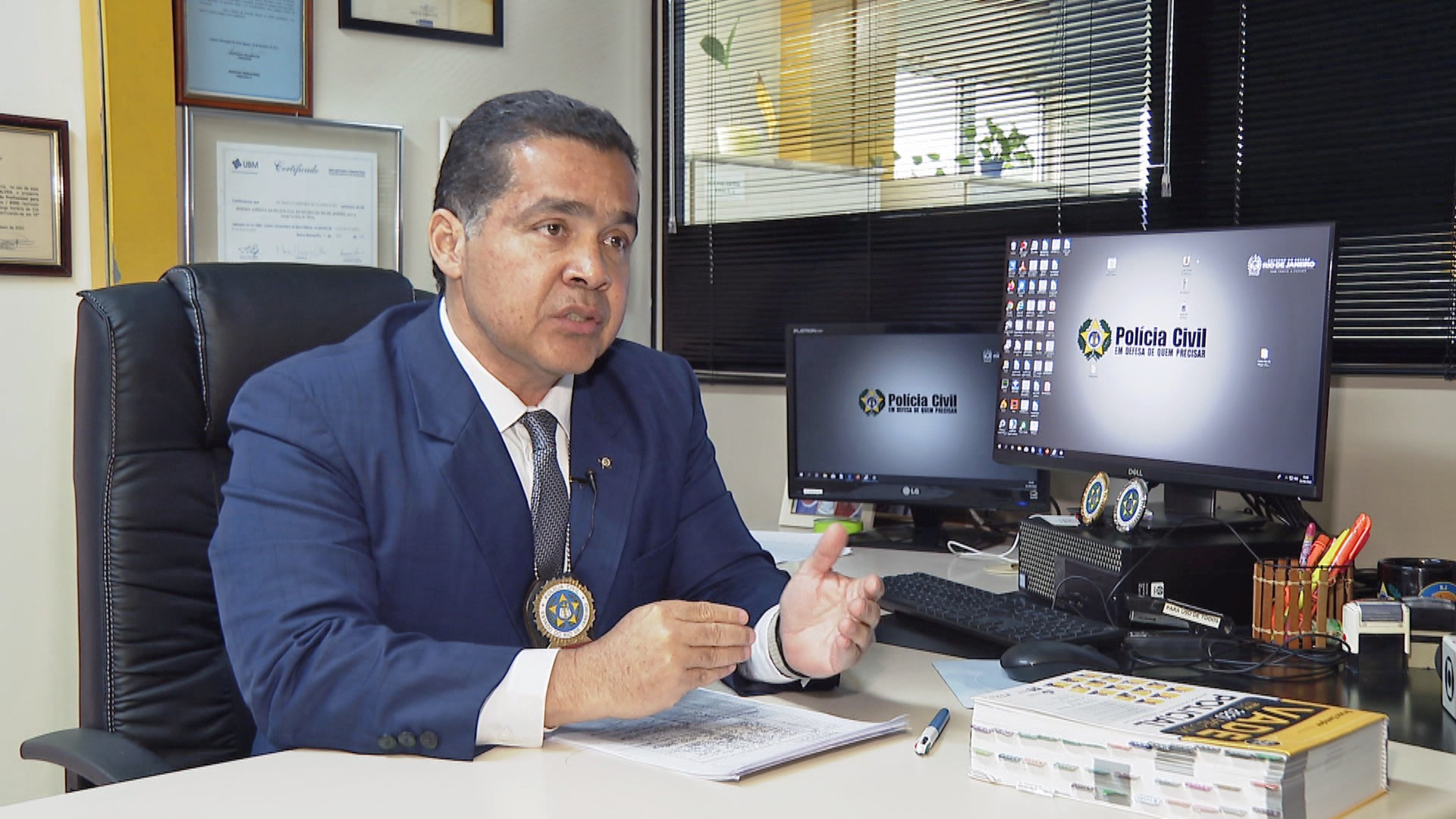 PF prende delegado e policiais civis por extorquir dinheiro de traficantes do Comando Vermelho