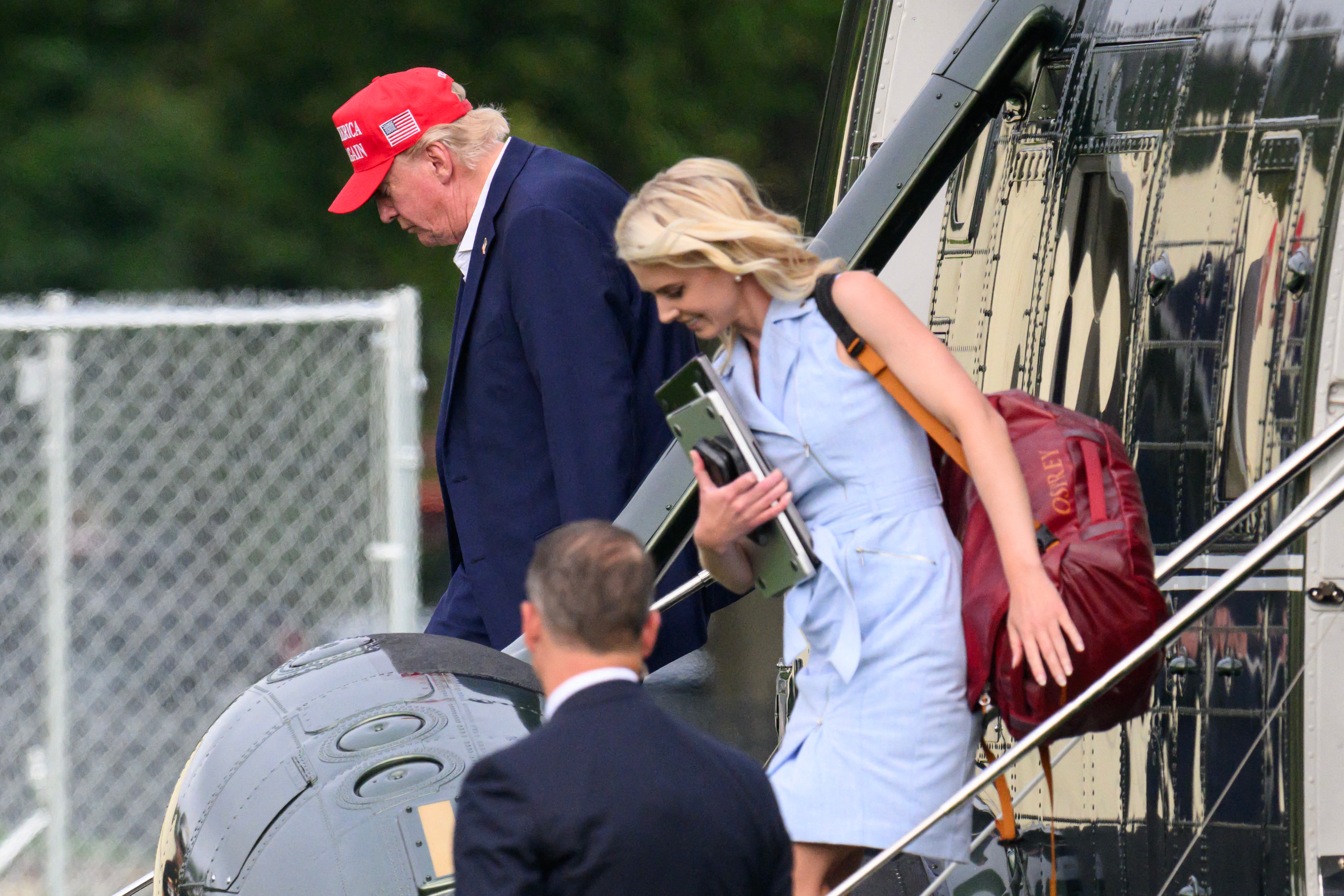 Quem é Natalie Harp, assessora de Trump que nunca tira folga e que é chamada de 'impressora humana'