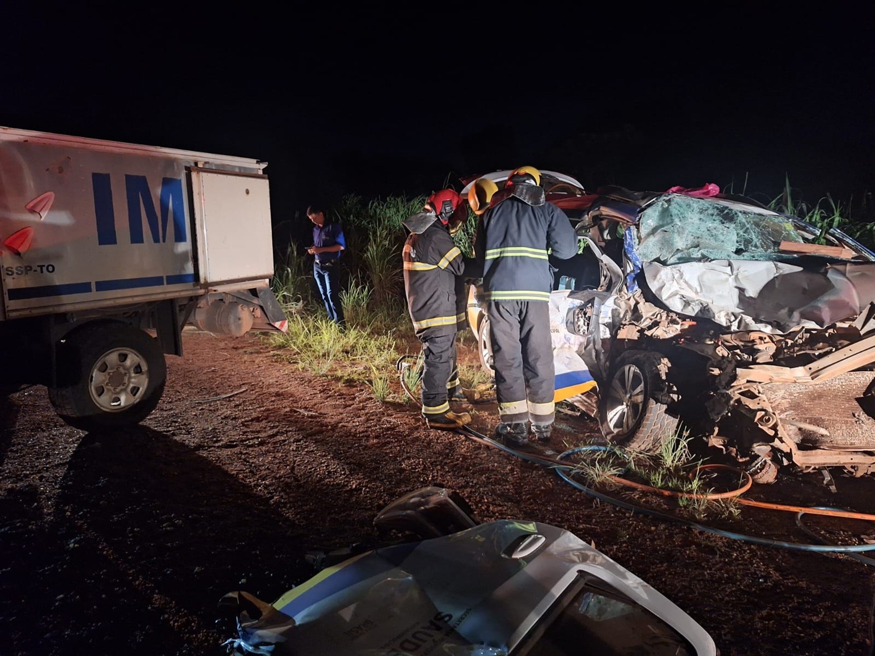 Duas pessoas morrem e cinco ficam feridas em acidente com carro de secretaria de saúde na TO-080