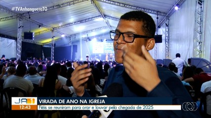 Fiéis se reúnem para orar e louvar a chegada de 2025 em Palmas