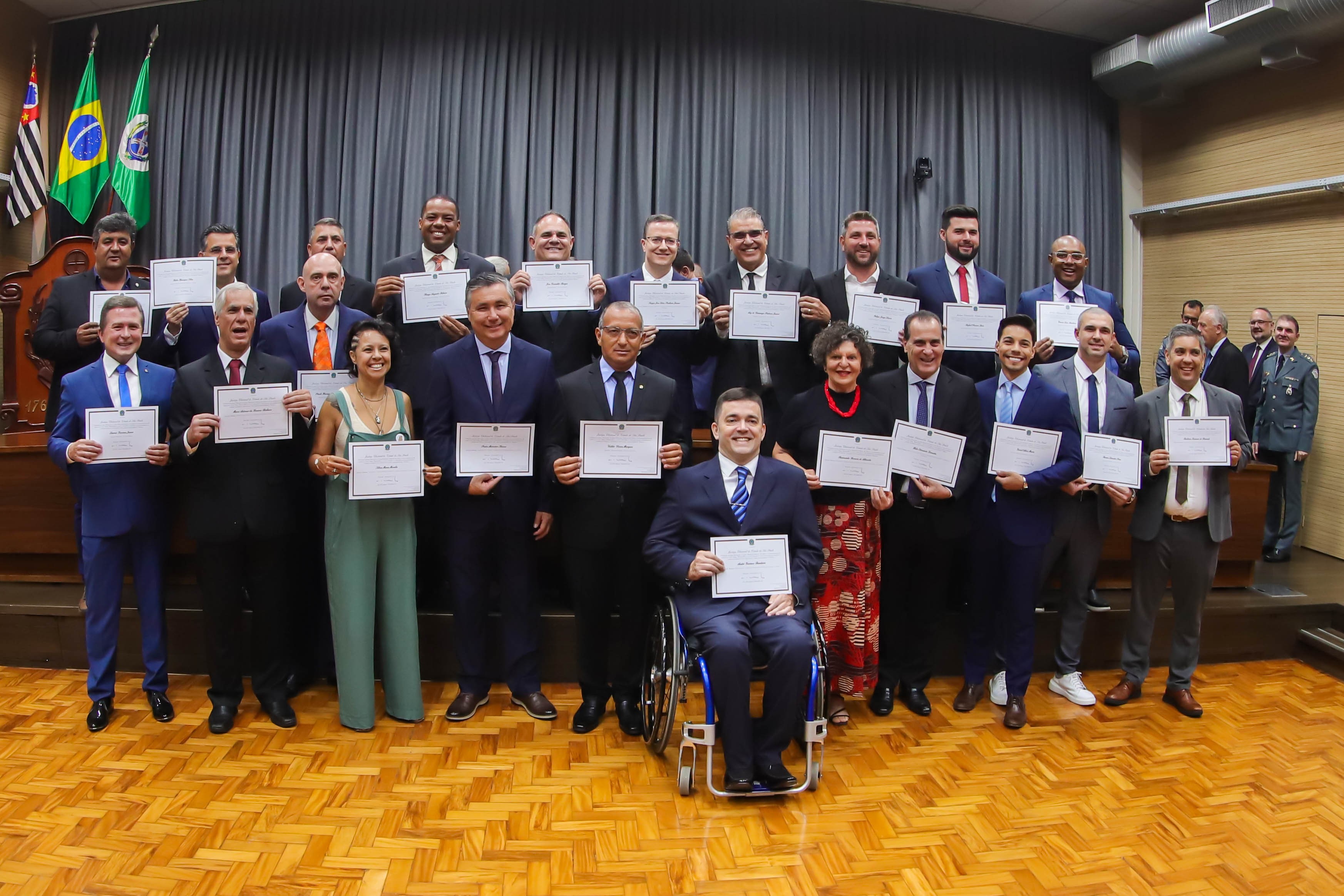 Solenidade e eleição de mesa diretora: entenda evento que dará posse ao prefeito Helinho Zanatta e 23 vereadores de Piracicaba