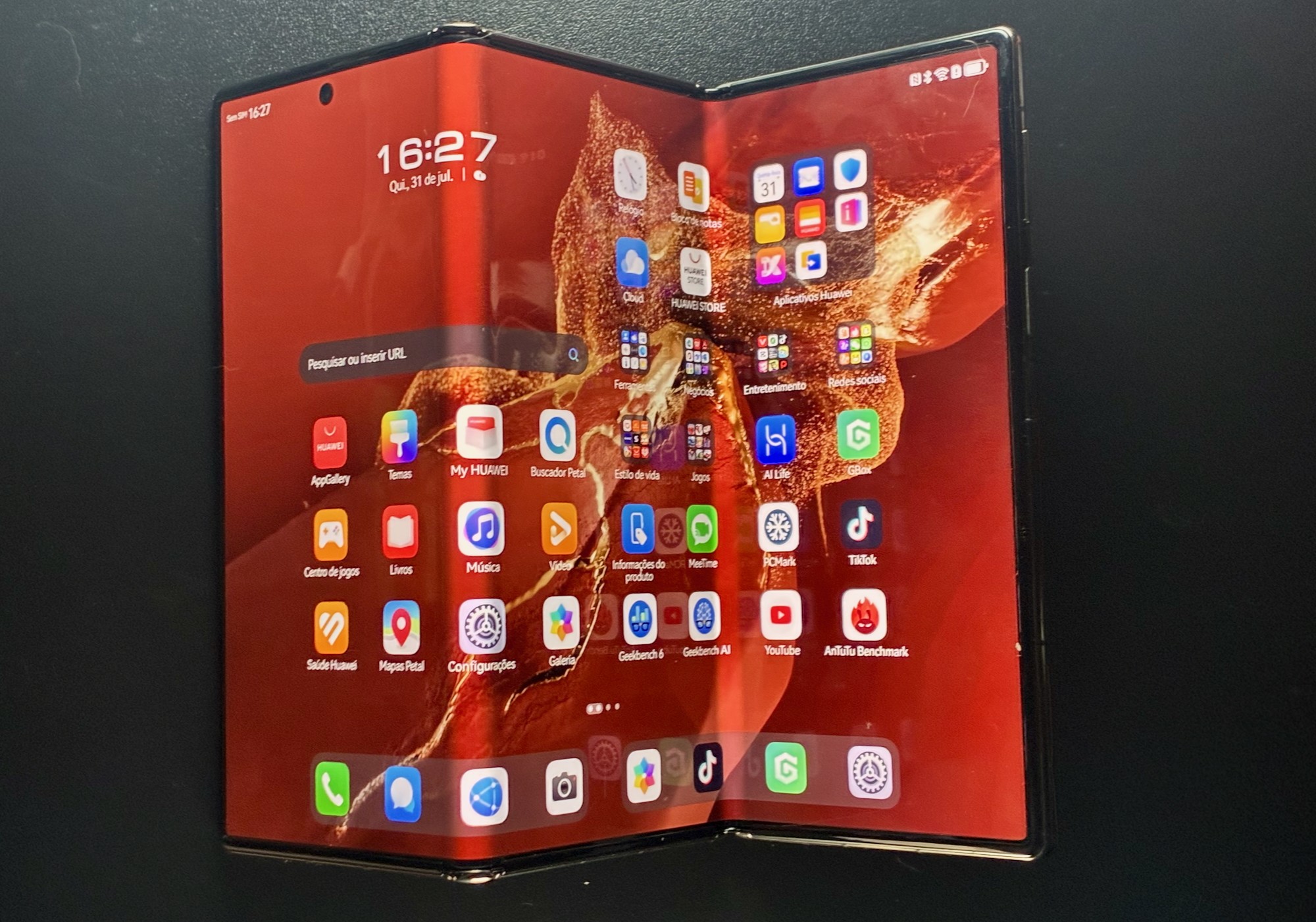 Huawei Mate XT Ultimate Design: vale a pena gastar R$ 39 mil no celular mais caro do Brasil? Veja o teste