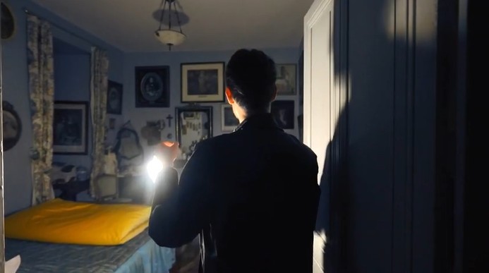 Repórter passa a noite em castelo conhecido como o mais 'mal-assombrado' da França: 'Como é dormir aqui?'; veja vídeo
