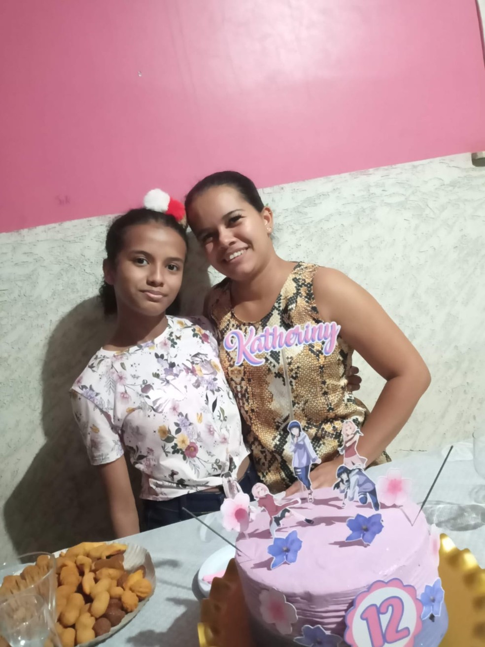 Ketilly Soares morava com a mãe e filha Katheriny antes de ir morar com o suspeito — Foto: Arquivo pessoal