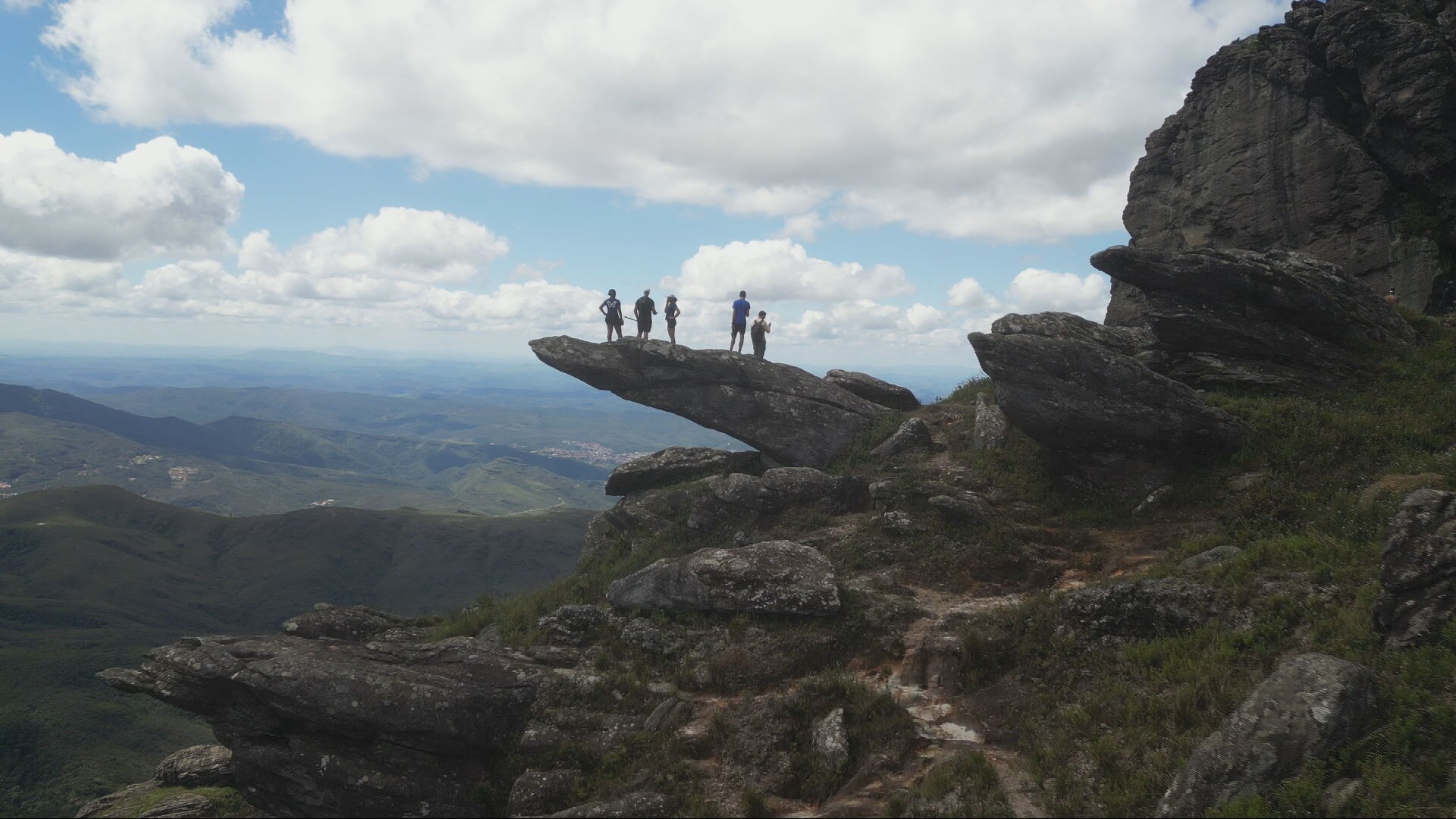 Andorinhas e Itacolomi: conheça os atrativos dos parques abertos à visitação em Ouro Preto