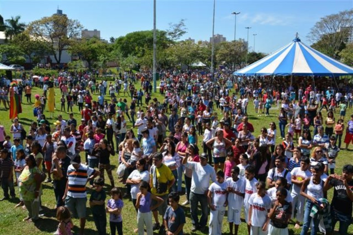 Dia das Crianças terá brinquedos, atividades circenses e sorvete grátis no Parque do Povo