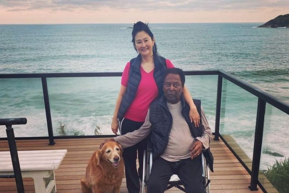 Mansão de Pelé deixada para Márcia Aoki está localizada em frente à Praia de Pernambuco, em Guarujá (SP) — Foto: Reprodução/Instagram
