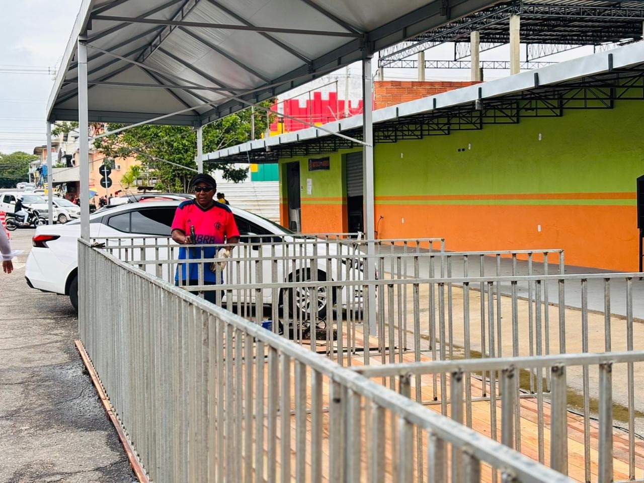 Feira do Caranguejo terá espaço provisório após interdição do Shopping Popular em Macapá