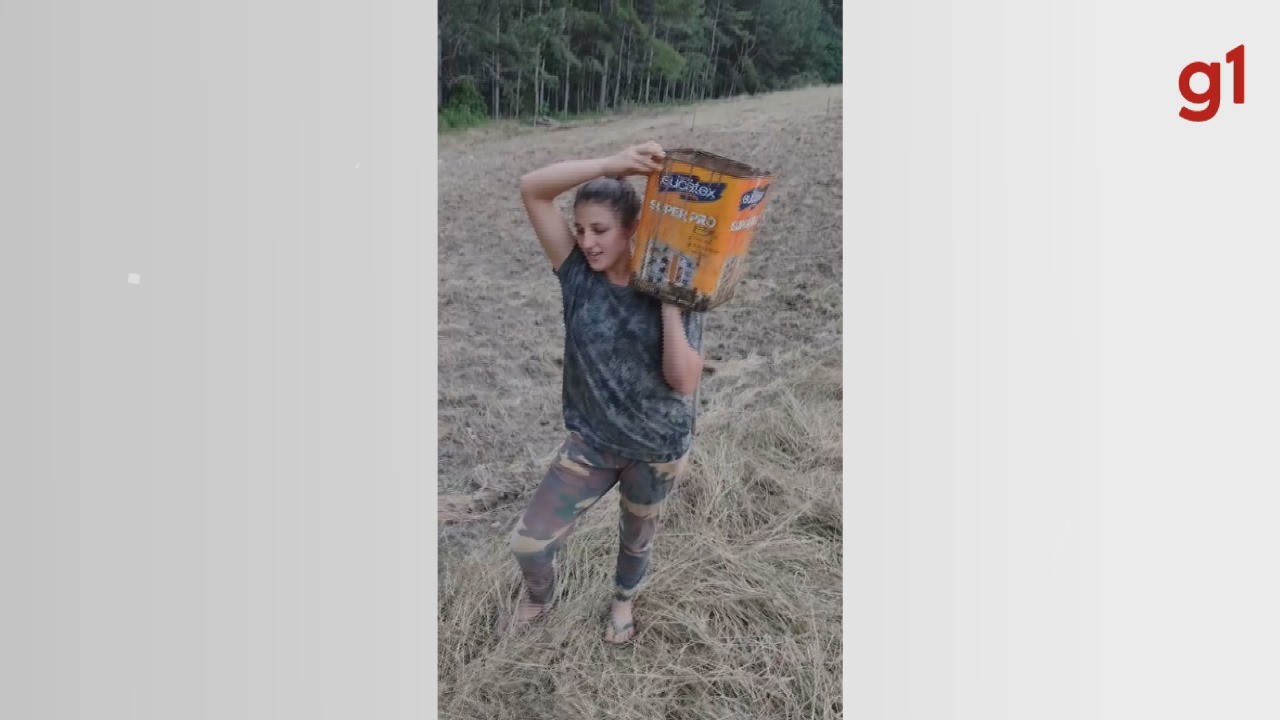 Jovem agricultora mostra o dia a dia na roça e vira sucesso nas redes sociais: 'A gente fica louca de faceira'