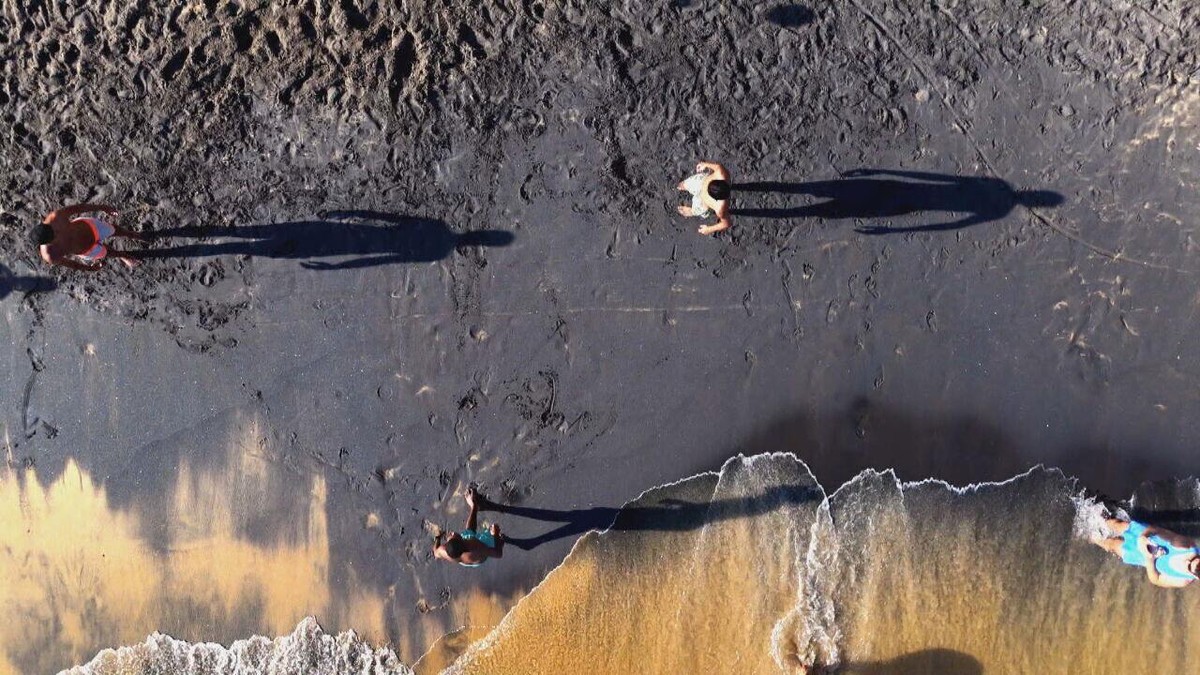 Faz bem ou mal? O mistério da famosa areia preta do ES