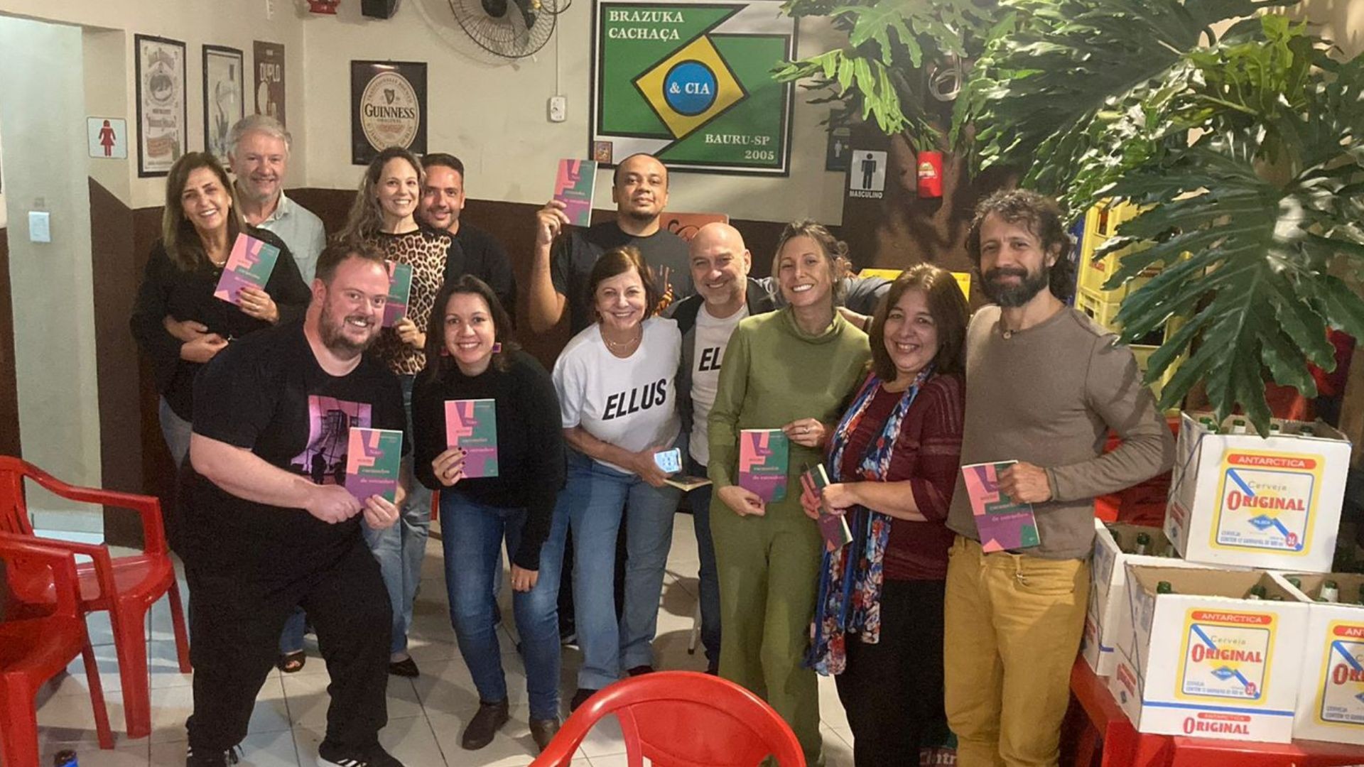 'Cevadas Literárias': clube do livro faz encontros há 8 anos em bares do interior de SP