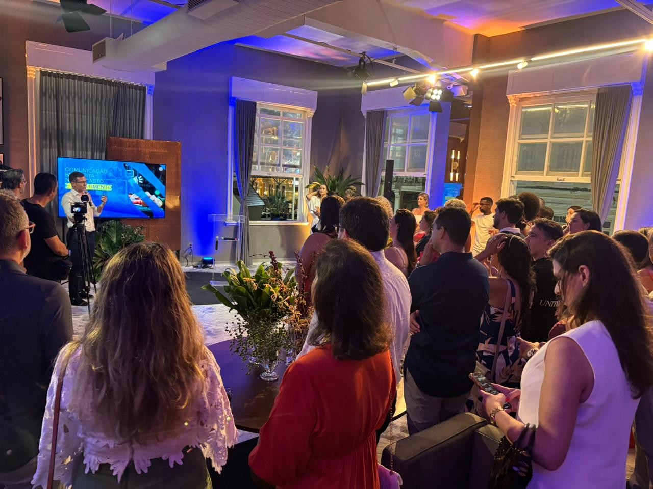 FV 2026, Bahia Folia, 20 anos de Léo Santana e mais: Rede Bahia apresenta projetos de verão para o mercado publicitário em Salvador 