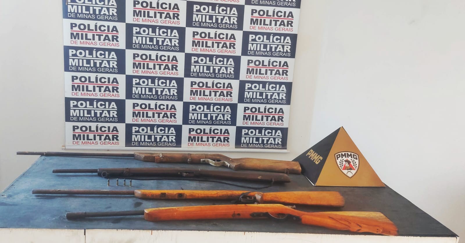 Denúncia leva à prisão de homem com armas e moto furtada em São Sebastião do Maranhão