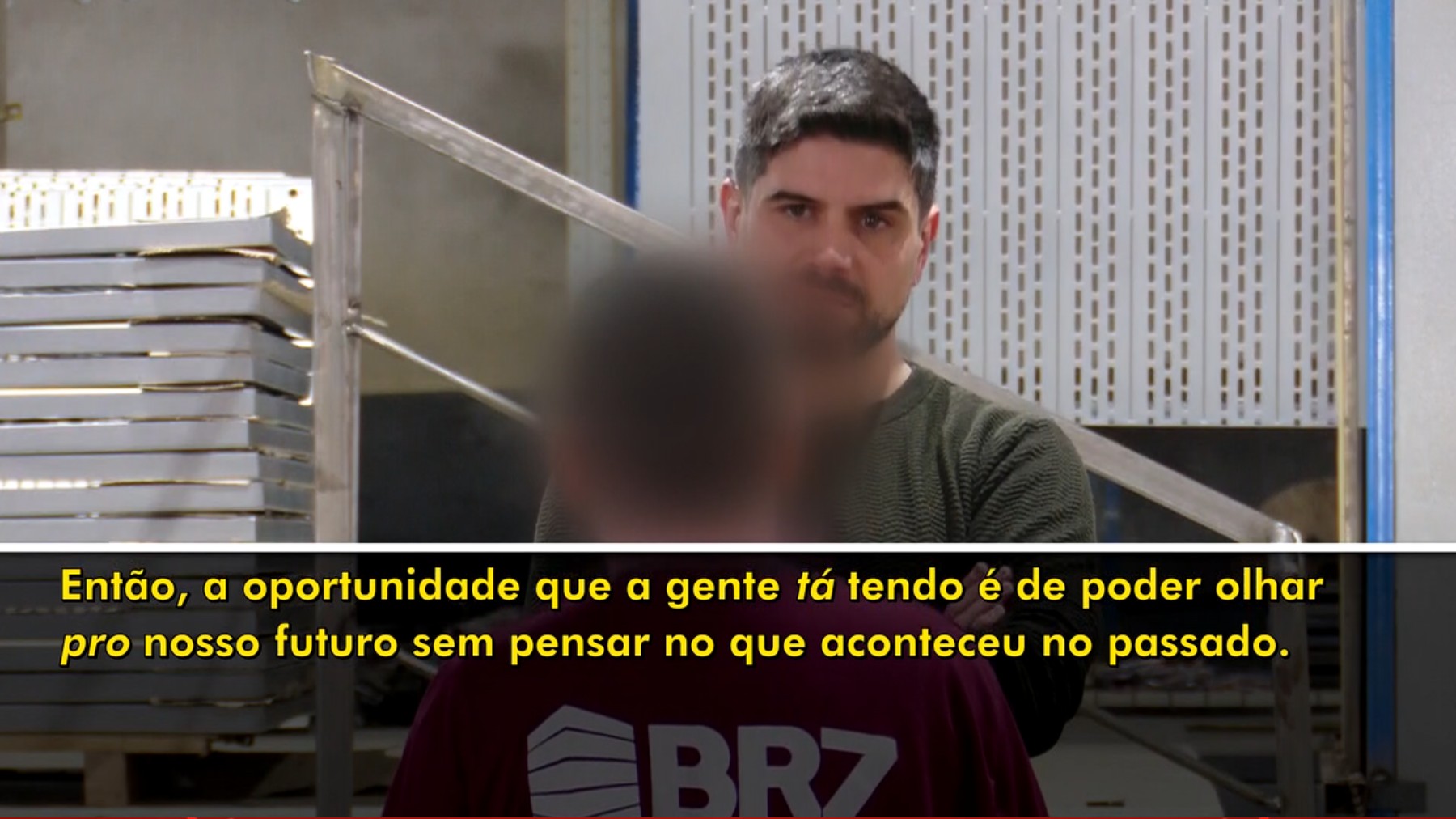 Detentas trabalham em hospital e indústria para receber salário e reduzir tempo de prisão, no Paraná