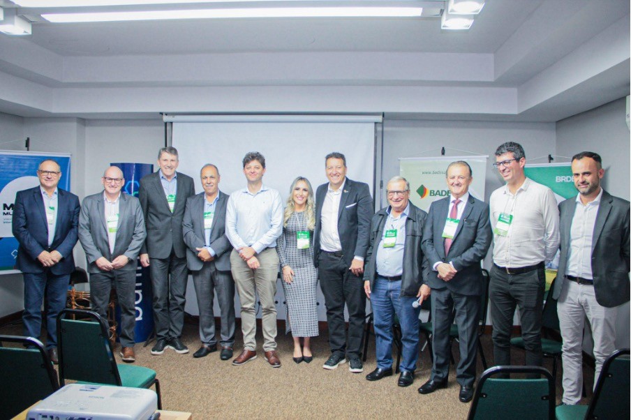 Canela sedia 11º encontro da Missão Municipalista da Famurs