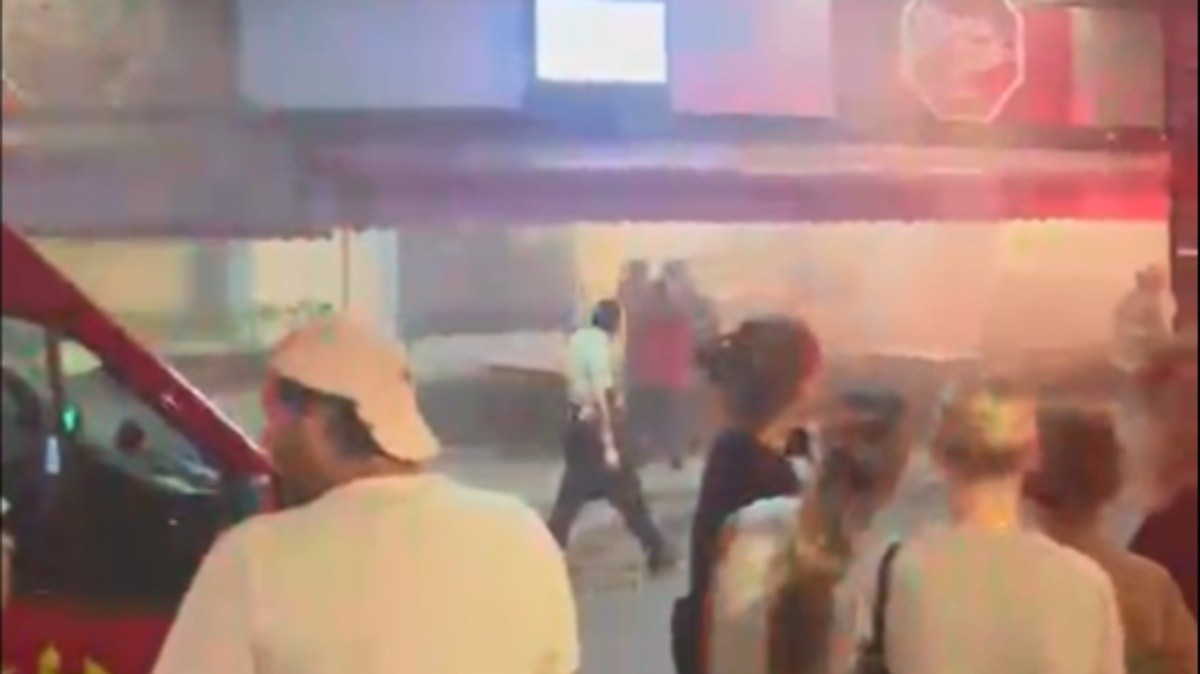 Incêndio atinge Braseiro, restaurante visitado por Dua Lipa no Baixo Gávea