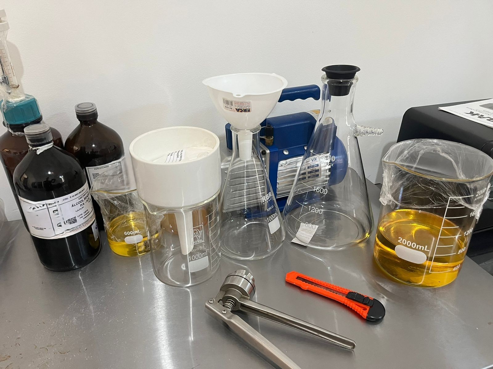 Polícia desmonta laboratório clandestino de falsificação de medicamentos em Presidente Prudente