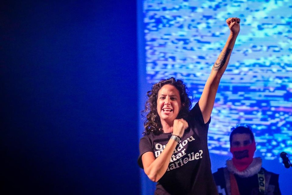 Mônica Benicio, viúva de Marielle Franco, subiu no palco do Abril pro Rock, no Recife — Foto: Pei Fon/Rock Meeting/Divulgação