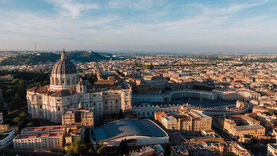 Vaticano é um país: Estado tem guarda de mais de 500 anos e nenhum pet; veja curiosidades - Vaticano tem a menor população do planeta e 30% dos cidadãos vaticanos residem em outros países.