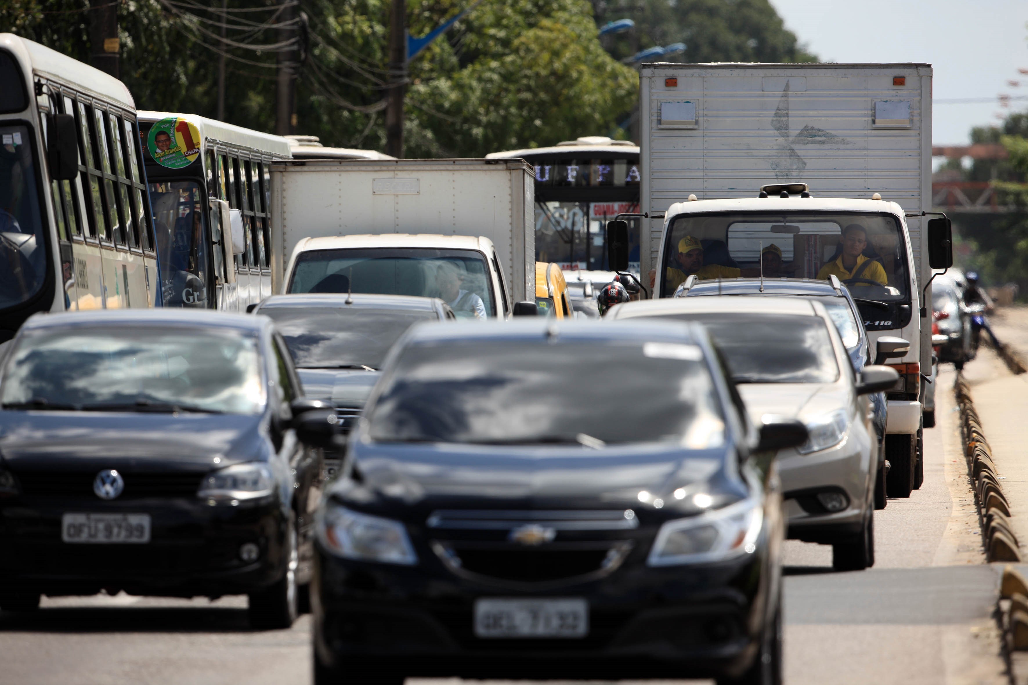 Detran alerta donos de veículos sobre vencimento do licenciamento em agosto; veja os finais de placa