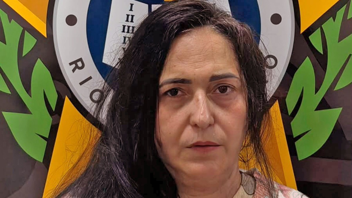 Mulher é presa pelo homicídio da própria mãe; idosa foi morta com marteladas na cabeça