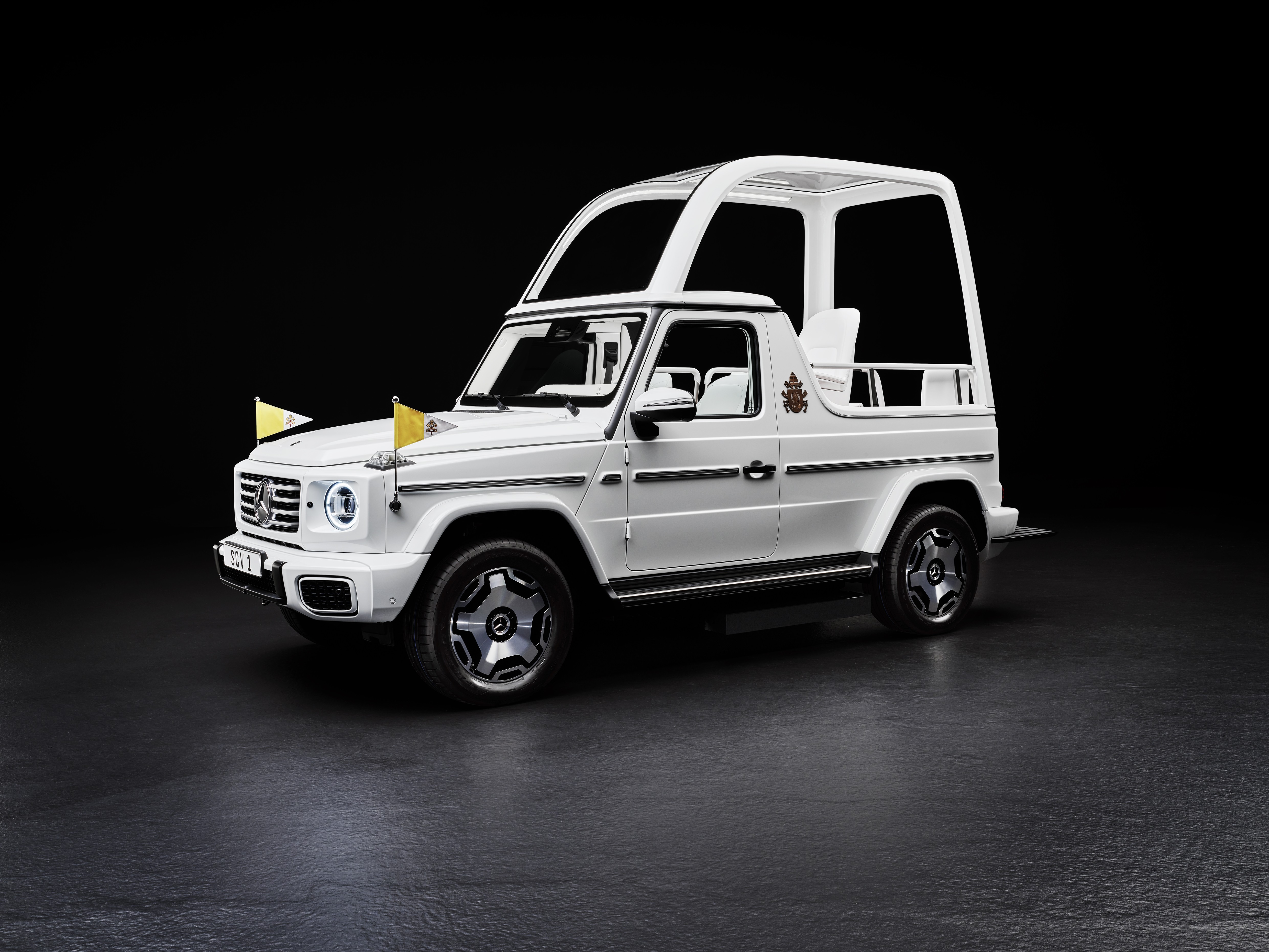 Mercedes-Benz Classe G 100% é o novo Papamóvel — Foto: Divulgação | Mercedes-Benz