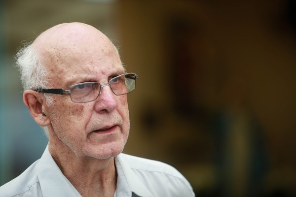 Papa telefona para Padre J&uacute;lio Lancellotti, da Pastoral do Povo da Rua, e  pede que n&atilde;o desanime e continue ao lado dos pobres | S&atilde;o Paulo | G1