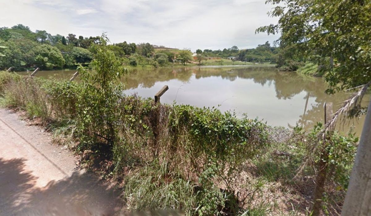 Homem morre afogado após pular em lagoa para recuperar bola em Campinas