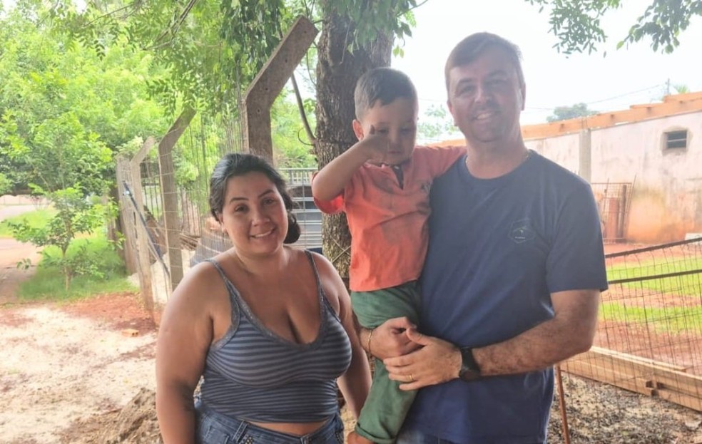 Policial militar salva criança que tinha se engasgado com leite. — Foto: Divulgação