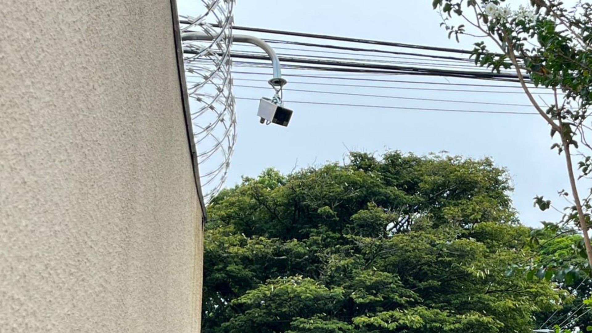 Uberlândia muda lei e exige autorização para câmeras em ruas e envio de imagens em tempo real