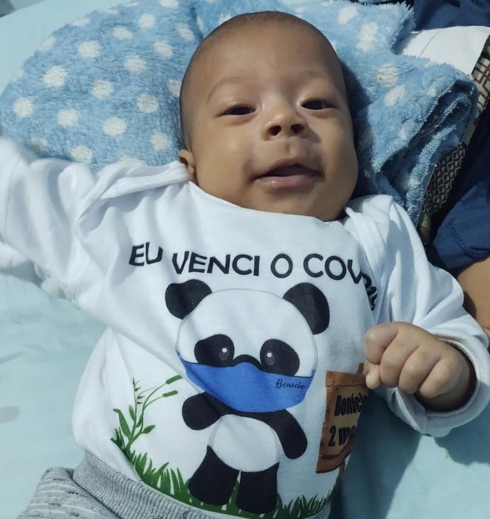 Bebe de 2 meses se recupera da Covid 19 e ganha festa de comemoracao em SP Santos e Regiao G1