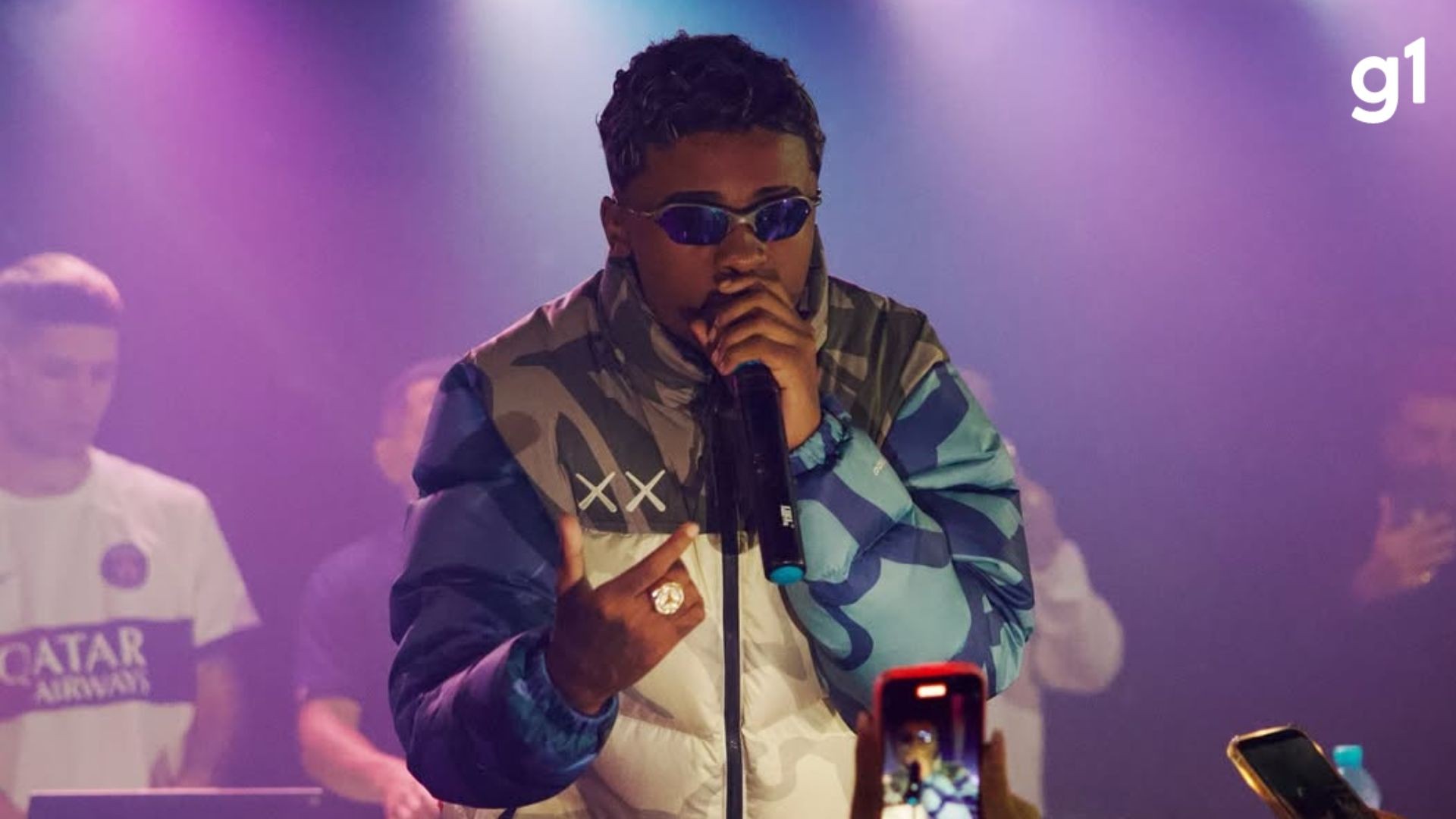 Quem é MC Meno K: artista com a música mais tocada do Brasil alcançou fama aos 14 anos e foi alvo de ataque a tiros no RS