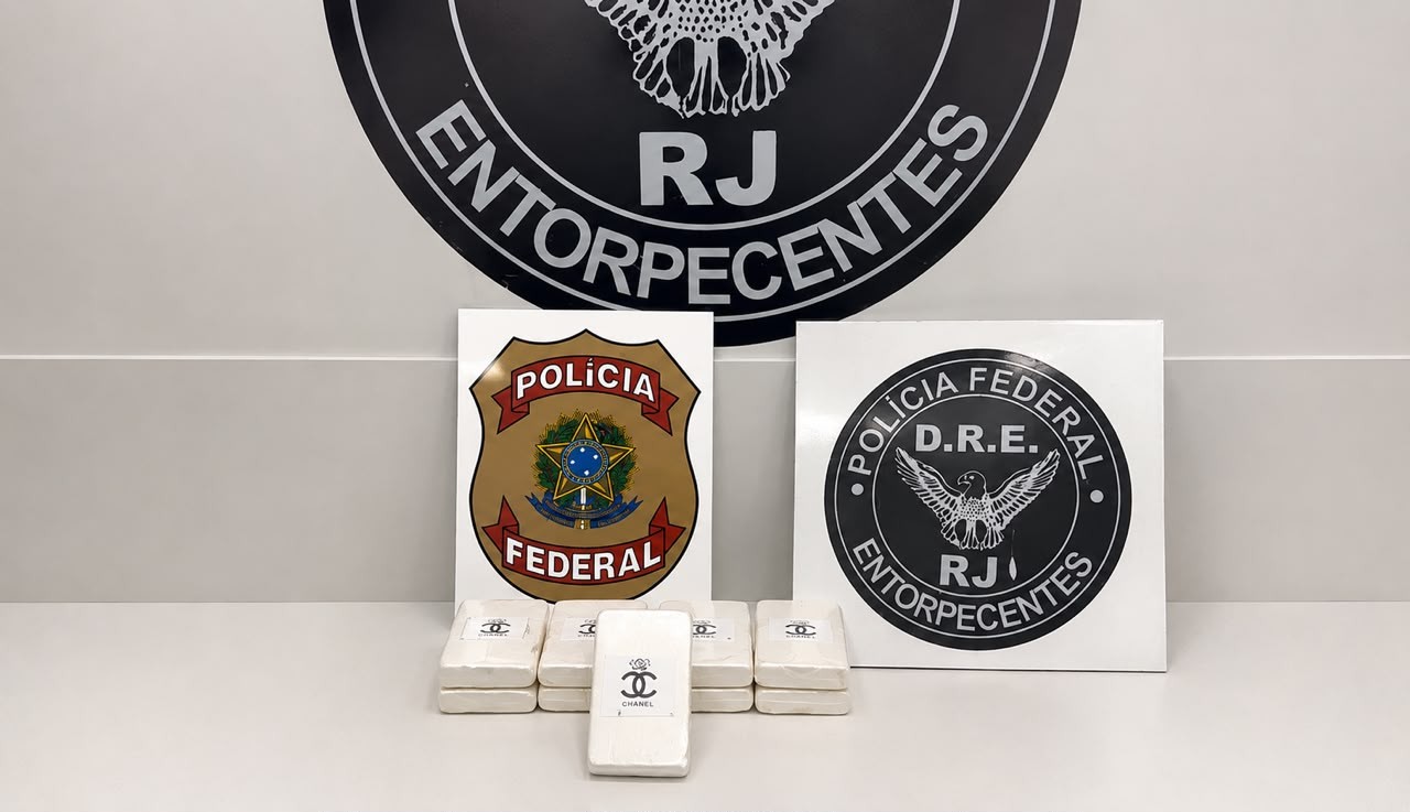 Homem é preso com cerca de 10 kg de cocaína na Via Dutra, em Piraí
