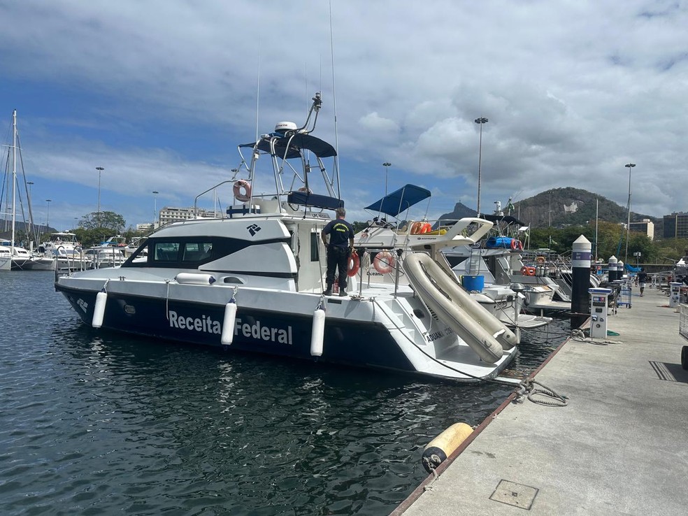 Receita Federal retém 91 milhões de litros de combustível vindo do exterior para o RJ e SP — Foto: Divulgação