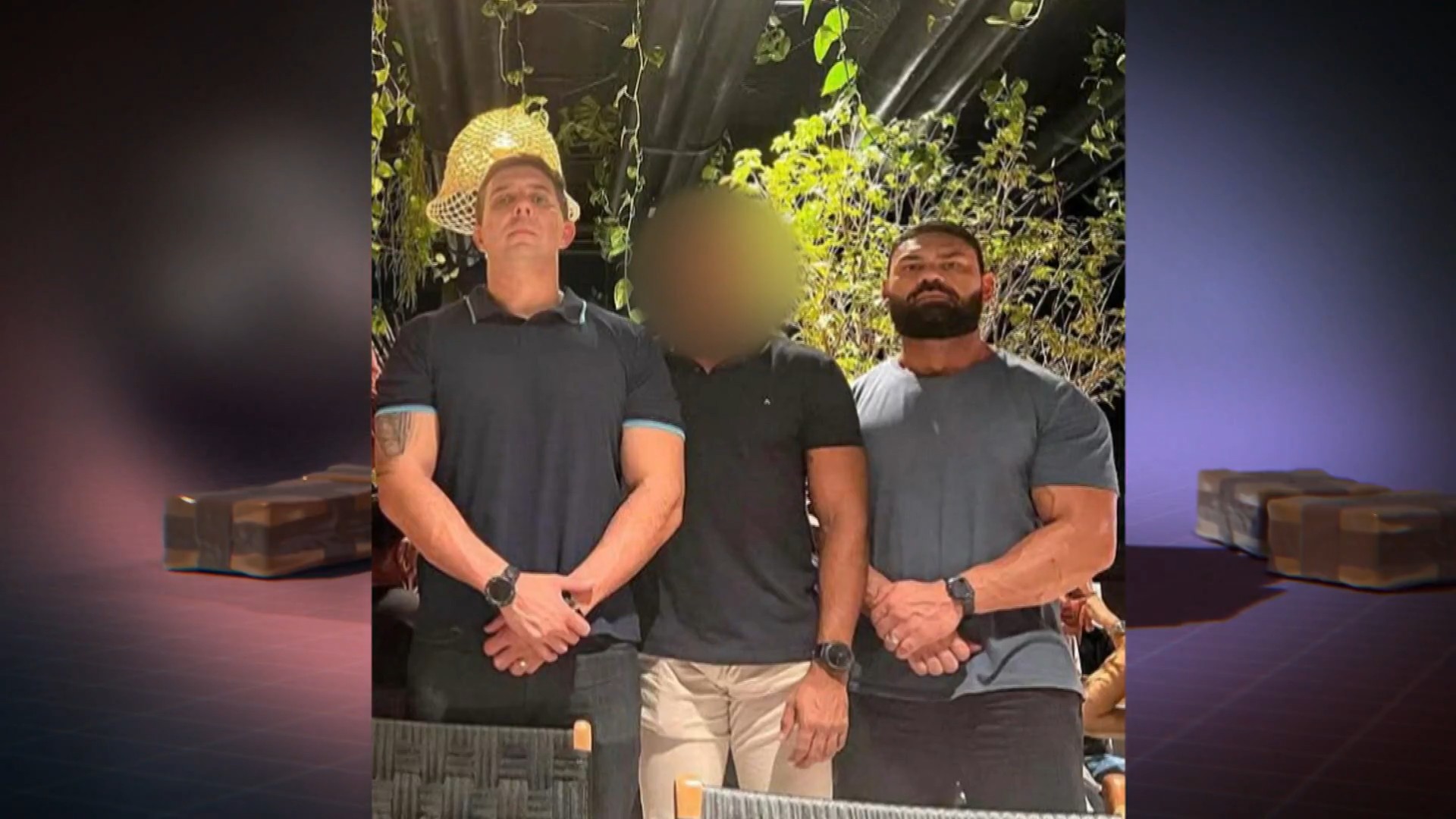 Policiais do tráfico: agentes vendiam drogas, desv