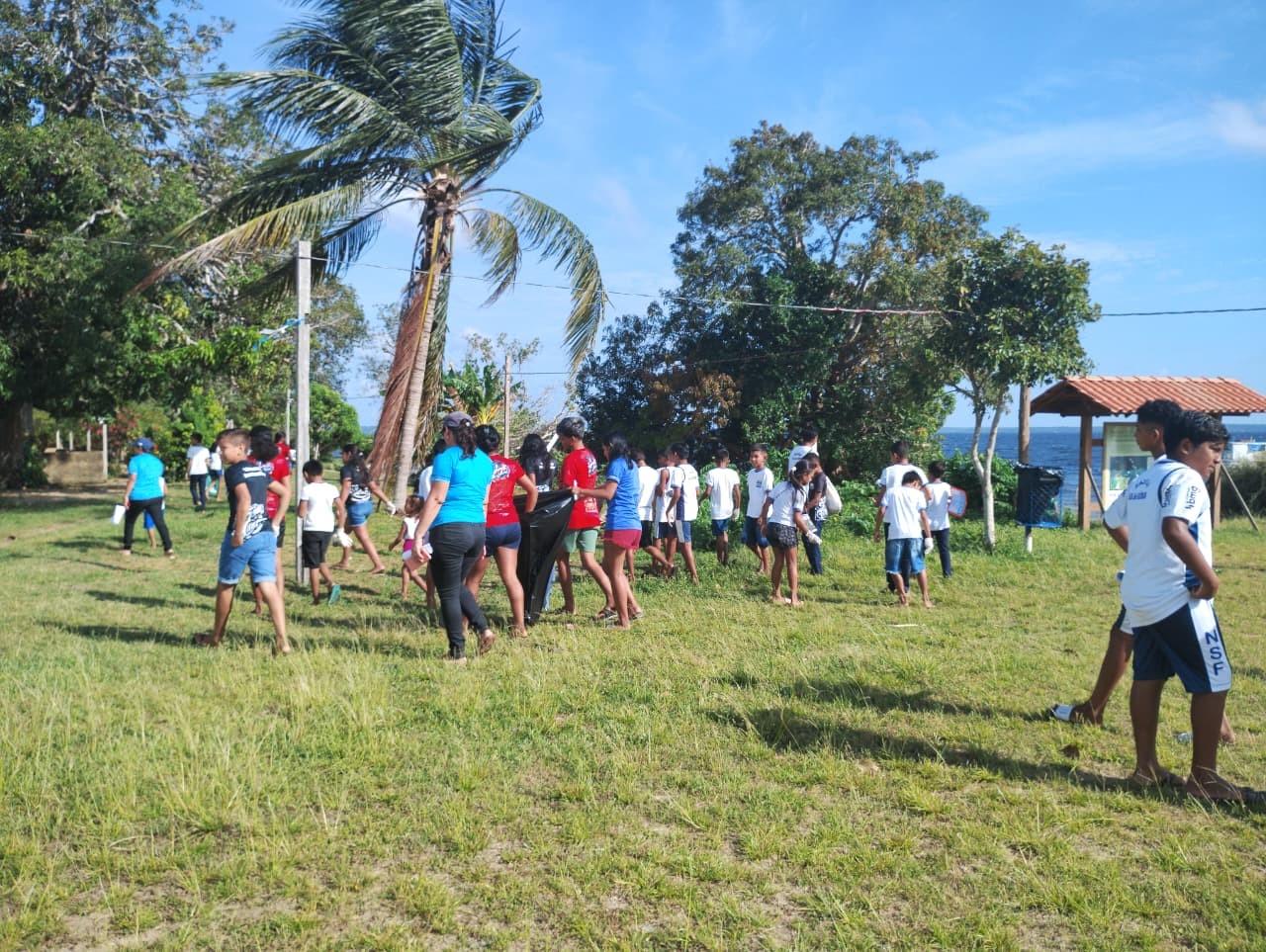 Lixo Folia: Moradores se unem e dão exemplo de cidadania em comunidade do Rio Arapiuns 