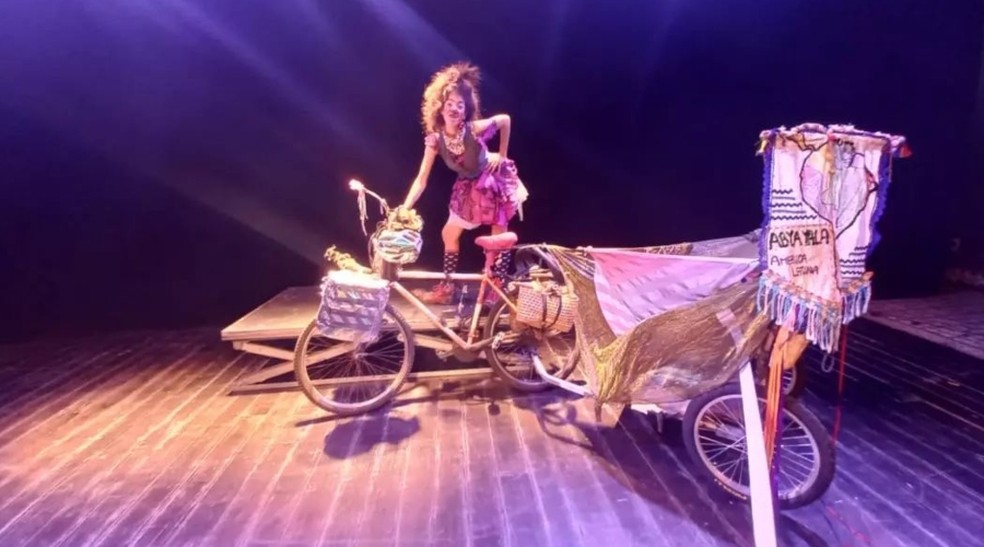 Polícia encontra bicicleta de artista que viajava para Venezuela e desapareceu no AM. — Foto: Divulgação/redes sociais