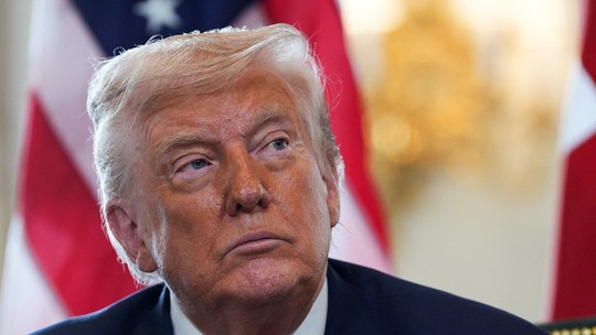 Trump ameaça Irã e diz que destruirá o país caso programa nuclear seja reiniciado