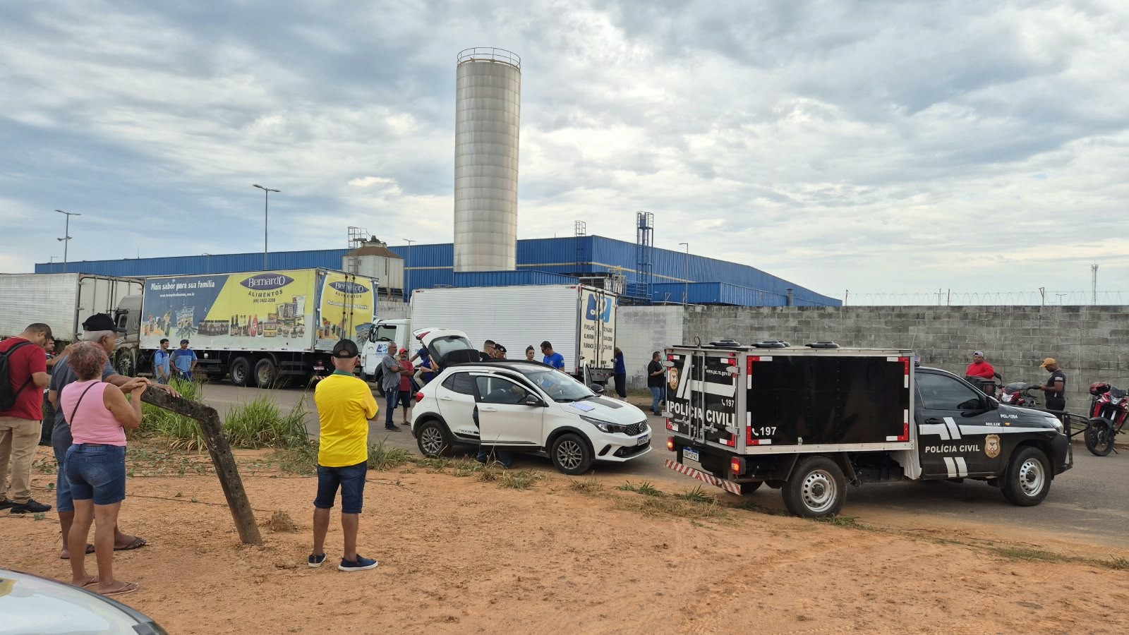 Homem é encontrado morto dentro de carro na zona leste de Porto Velho