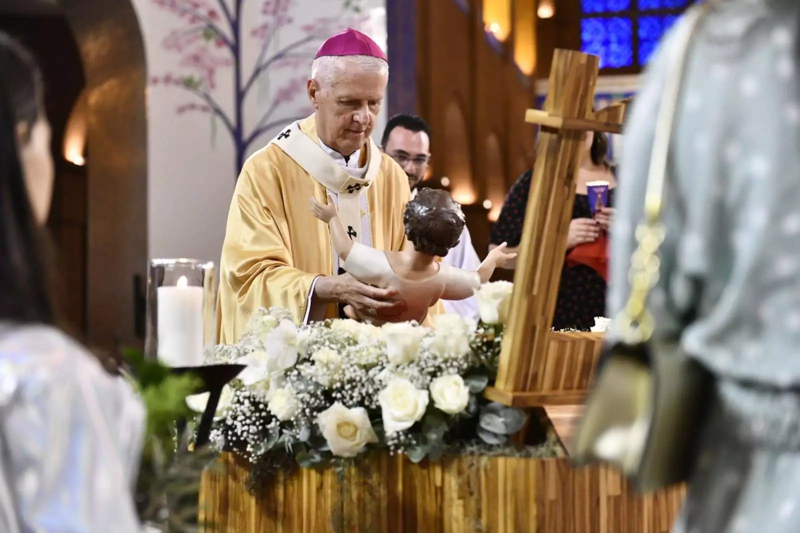 Fiéis enchem Santuário Nacional de Aparecida para acompanhar Vigília de Natal; veja imagens