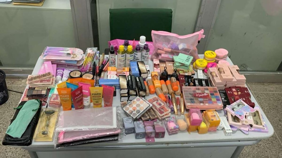 Mulher de 20 anos tentou comprar R$ 5 mil em produtos de beleza com pix falso — Foto: Polícia Civil do Ceará