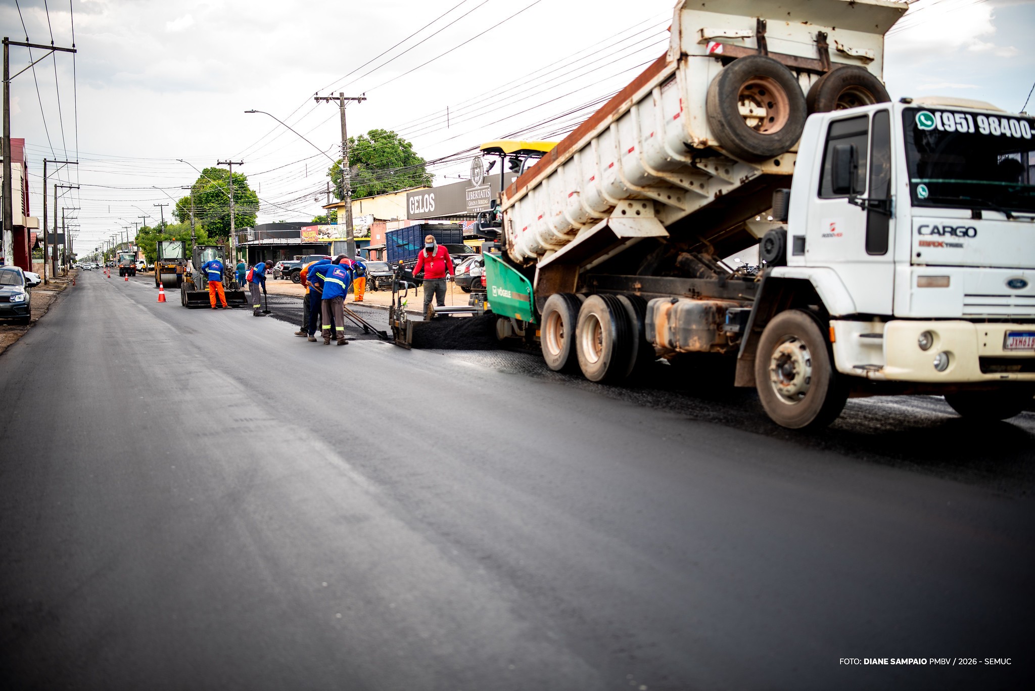 Prefeitura inicia recapeamento da avenida Mário Homem de Melo