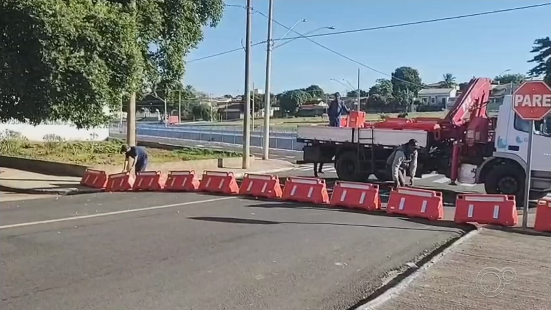 Obras para prolongamento de avenida em Araçatuba começam após seis meses de interdição