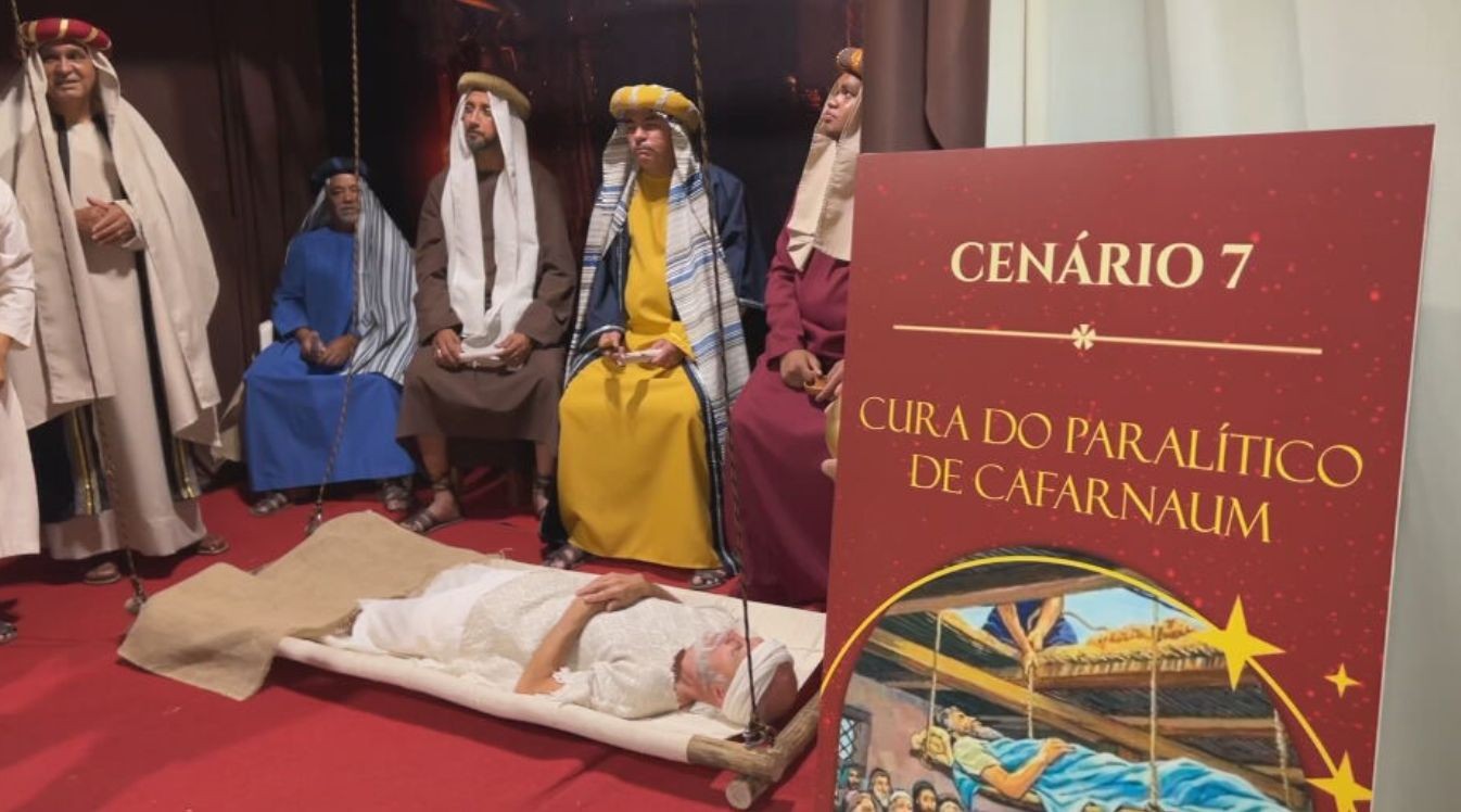 Presépio humano reconta passagens da Bíblia e da vida de Jesus em Bauru 